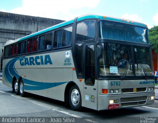 Viação Garcia 6782 na cidade de Curitiba, Paraná, Brasil, por João Silva. Número da foto: #4679677.
