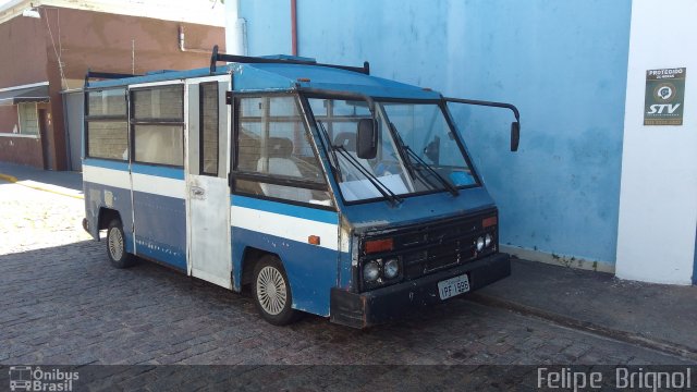 Ônibus Particulares 1996 na cidade de Porto Alegre, Rio Grande do Sul, Brasil, por Felipe  Brignol. ID da foto: 4682203.