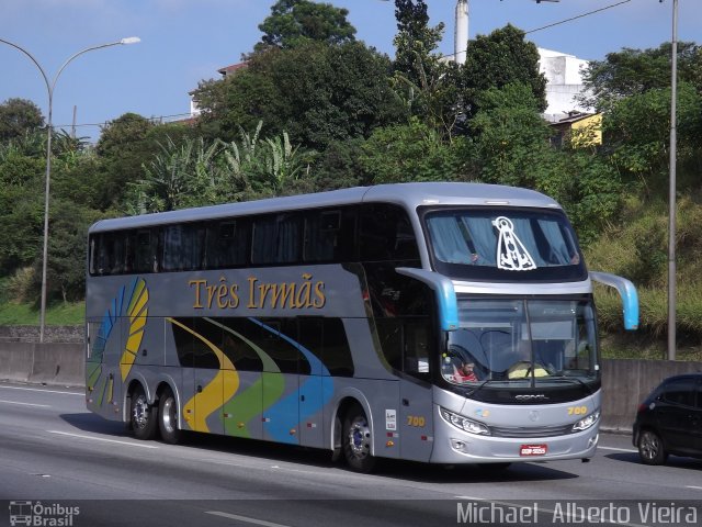 Três Irmãs Turismo 700 na cidade de Barueri, São Paulo, Brasil, por Michael  Alberto Vieira. ID da foto: 4685678.