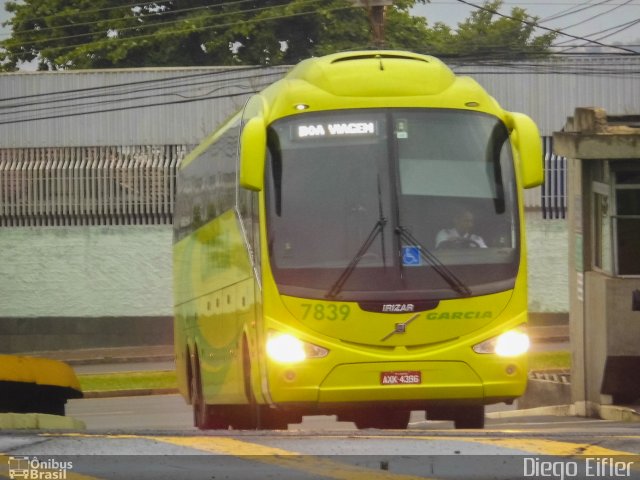 Viação Garcia 7839 na cidade de Londrina, Paraná, Brasil, por Diego Eifler. ID da foto: 4693748.