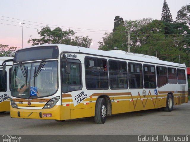 Companhia Carris Porto-Alegrense 0680 na cidade de Porto Alegre, Rio Grande do Sul, Brasil, por Gabriel  Morosoli. Número da foto: #4694622.