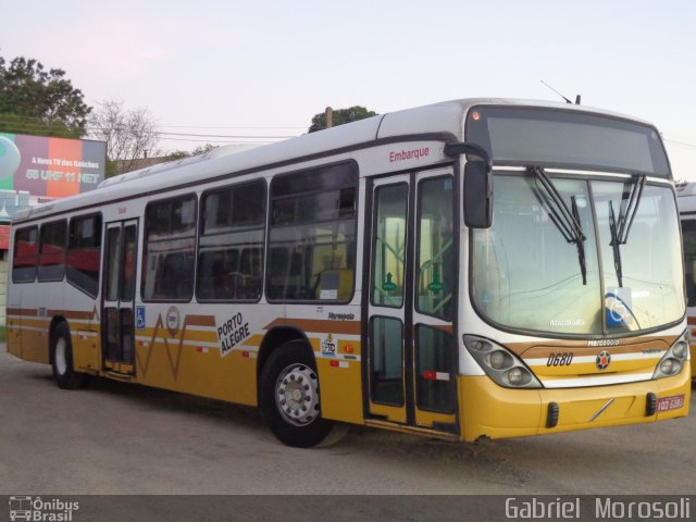 Companhia Carris Porto-Alegrense 0680 na cidade de Porto Alegre, Rio Grande do Sul, Brasil, por Gabriel  Morosoli. Número da foto: #4694630.