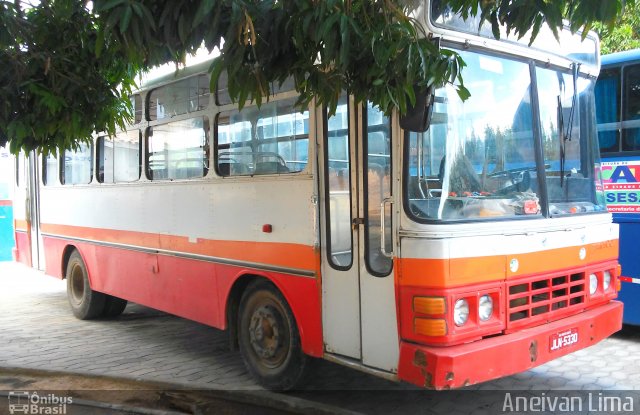 Ônibus Particulares 5330 na cidade de Monte Santo, Bahia, Brasil, por Aneivan Lima. ID da foto: 4694748.