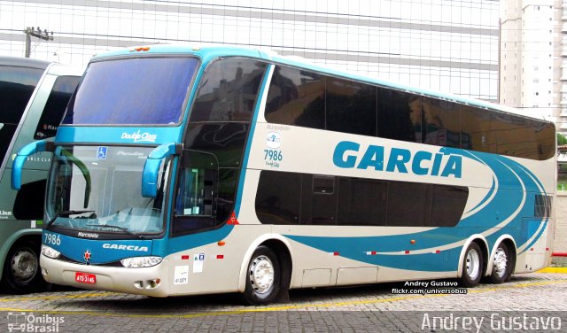 Viação Garcia 7986 na cidade de Curitiba, Paraná, Brasil, por Andrey Gustavo. ID da foto: 4694285.