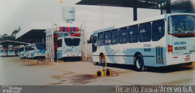 Rápido Brasília 150312 na cidade de São Sebastião, Distrito Federal, Brasil, por Ricardo Vieira. ID da foto: 4698069.