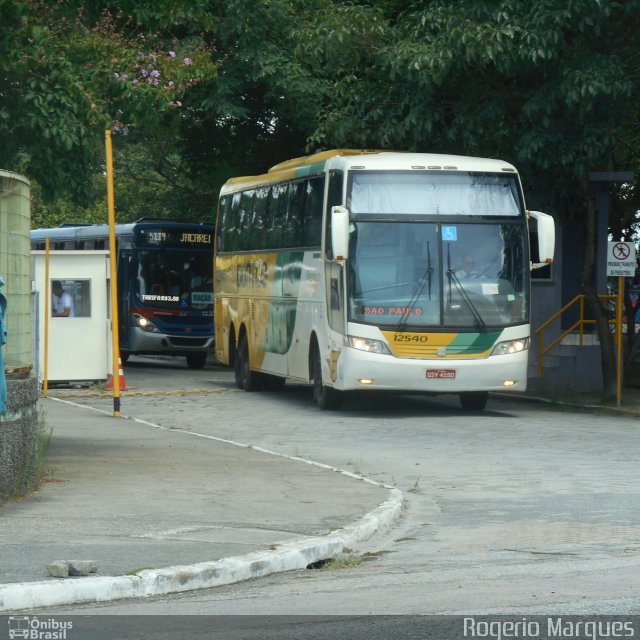 Empresa Gontijo de Transportes 12540 na cidade de São José dos Campos, São Paulo, Brasil, por Rogerio Marques. ID da foto: 4698528.