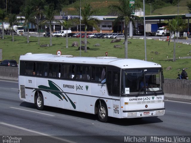 Expresso Jade 7070 na cidade de Barueri, São Paulo, Brasil, por Michael  Alberto Vieira. ID da foto: 4701289.