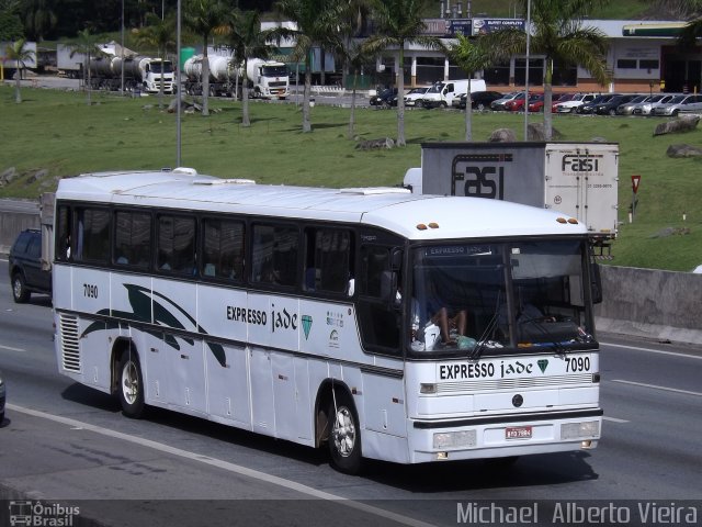 Expresso Jade 7090 na cidade de Barueri, São Paulo, Brasil, por Michael  Alberto Vieira. Número da foto: #4701279.
