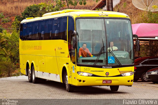 Viação Itapemirim 5851 na cidade de Paraíba do Sul, Rio de Janeiro, Brasil, por Flávio Oliveira. ID da foto: 4703656.