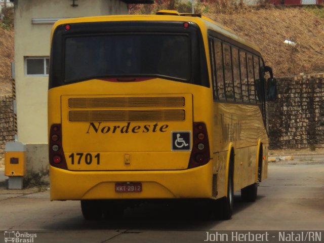 Viação Nordeste 1701 na cidade de Natal, Rio Grande do Norte, Brasil, por John Herbert. Número da foto: #4708533.