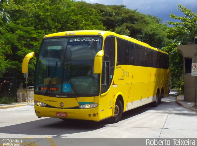 Viação Itapemirim 8621 na cidade de São Paulo, São Paulo, Brasil, por Roberto Teixeira. ID da foto: 4710091.