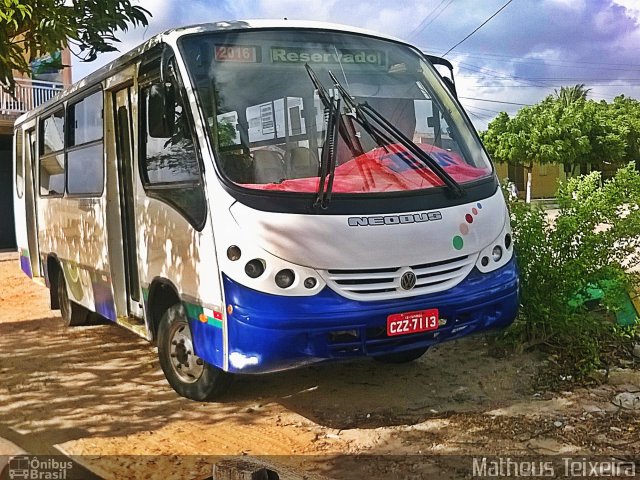 Ônibus Particulares 7113 na cidade de Itapipoca, Ceará, Brasil, por Matheus Lima Teixeira. Número da foto: #4711480.
