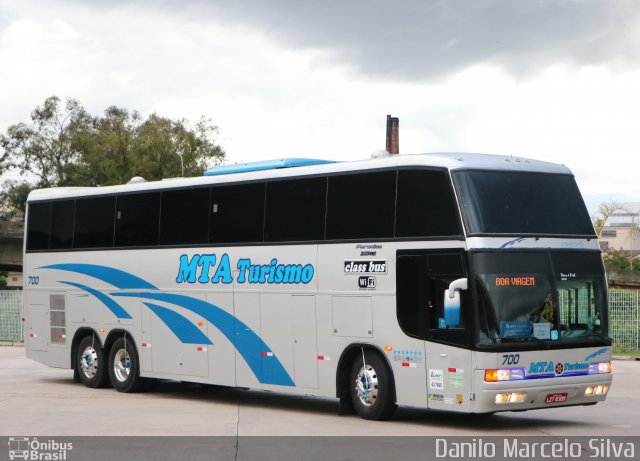 MTA Turismo 700 na cidade de Curitiba, Paraná, Brasil, por Danilo Marcelo Silva. Número da foto: #4715039.