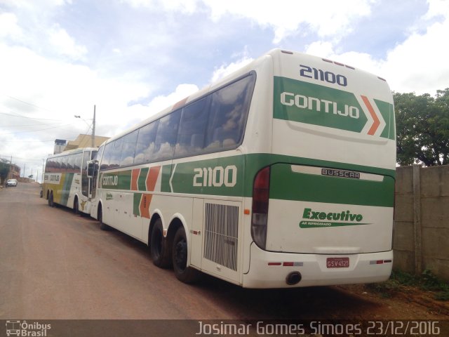 Empresa Gontijo de Transportes 21100 na cidade de Minas Novas, Minas Gerais, Brasil, por Josimar Gomes Simoes. ID da foto: 4714104.