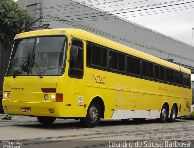 Viação Itapemirim 41011 na cidade de Rio de Janeiro, Rio de Janeiro, Brasil, por Leandro de Sousa Barbosa. ID da foto: 4718920.