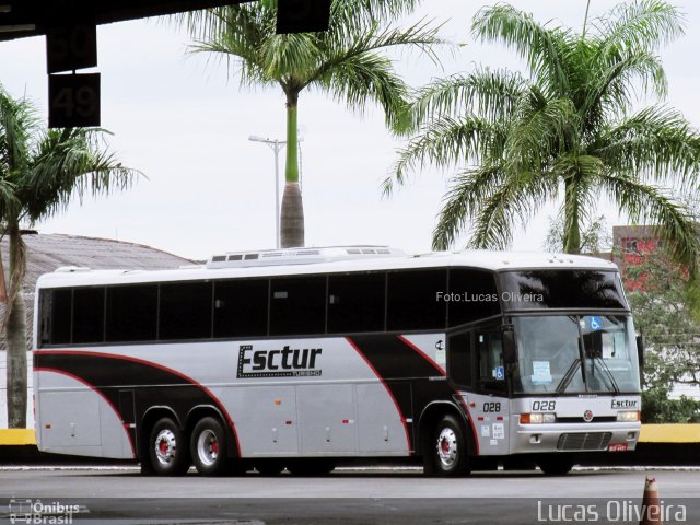 Esctur Turismo 028 na cidade de Londrina, Paraná, Brasil, por Lucas Oliveira . Número da foto: #4719556.