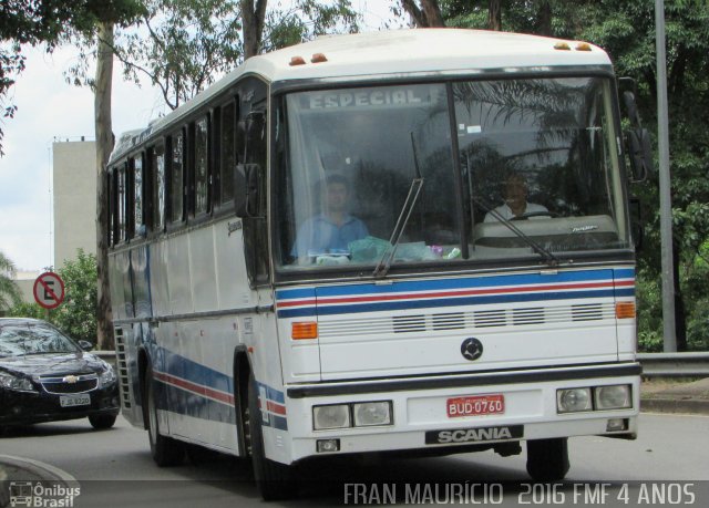 Ônibus Particulares 0760 na cidade de São Paulo, São Paulo, Brasil, por Francisco Mauricio Freire. Número da foto: #4719968.