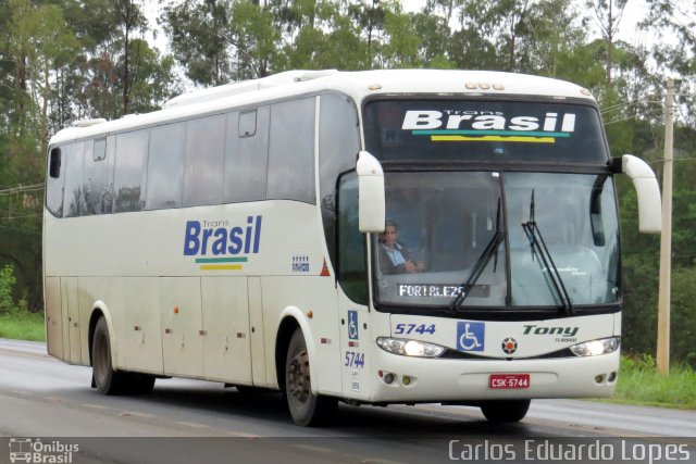 Trans Brasil > TCB - Transporte Coletivo Brasil 5744 na cidade de Montes Claros, Minas Gerais, Brasil, por Carlos Eduardo Lopes. ID da foto: 4652838.