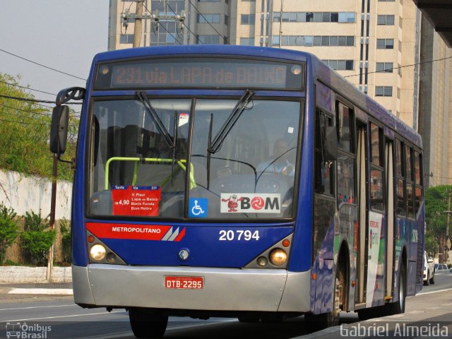 Auto Viação Urubupungá 20.794 na cidade de São Paulo, São Paulo, Brasil, por Gabriel Almeida. Número da foto: #4654148.