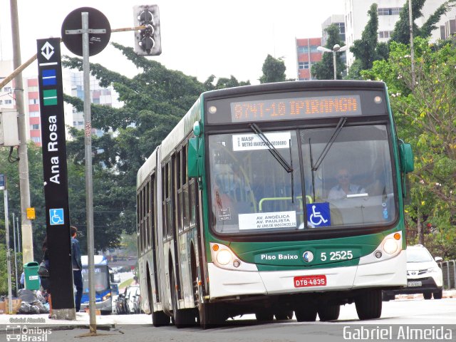 Via Sul Transportes Urbanos 5 2525 na cidade de São Paulo, São Paulo, Brasil, por Gabriel Almeida. Número da foto: #4657299.