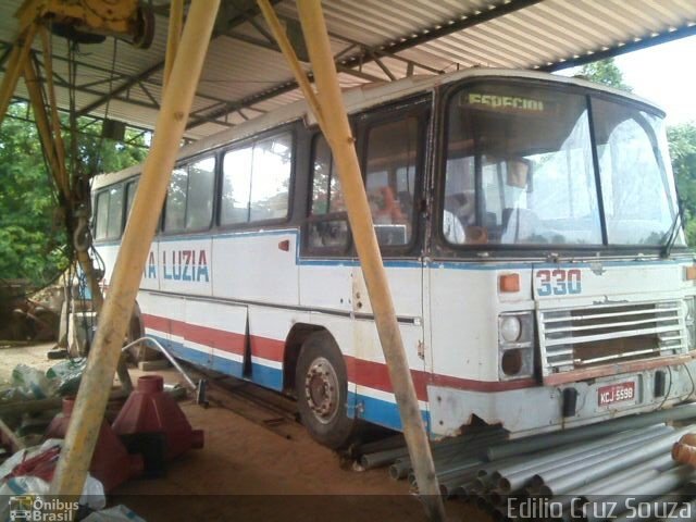 Sucata e Desmanches 330 na cidade de Jaraguá, Goiás, Brasil, por Edilio Cruz Souza. Número da foto: #4660082.