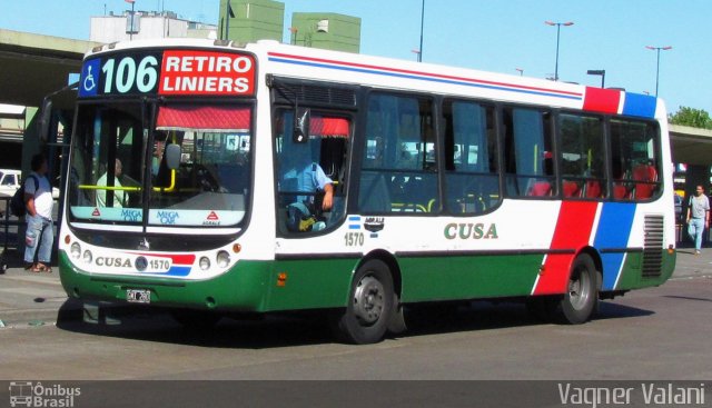 Cusa 1570 na cidade de Buenos Aires, Argentina, por Vagner Valani. Número da foto: #4660488.