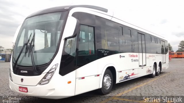 Marcopolo  na cidade de Curitiba, Paraná, Brasil, por Sidnei Machado Strujak. Número da foto: #4661048.