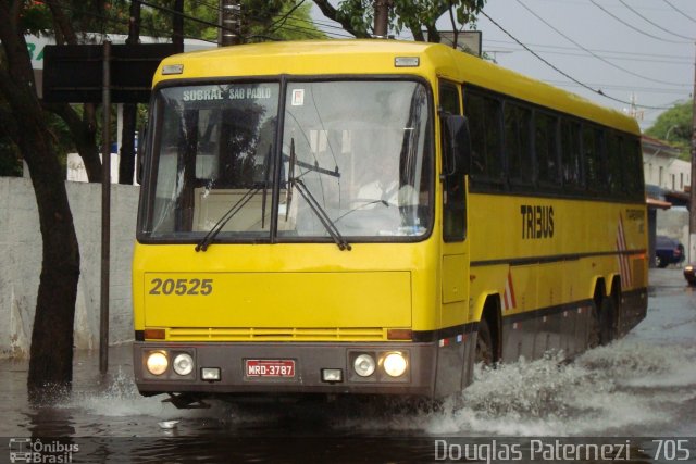 Viação Itapemirim 20525 na cidade de São Paulo, São Paulo, Brasil, por Douglas Paternezi. Número da foto: #4663929.
