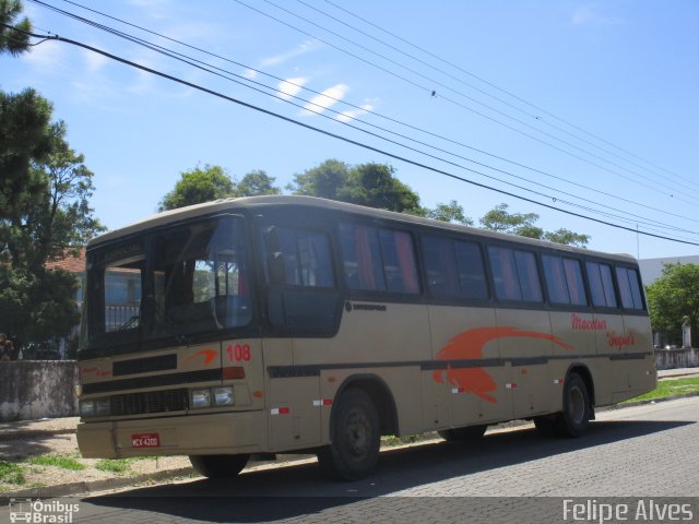 Trans Ieque's - Macetur - Macedo & Cia 108 na cidade de Pelotas, Rio Grande do Sul, Brasil, por Felipe Alves. Número da foto: #4664176.