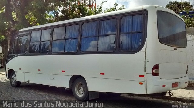 Ônibus Particulares 1102 na cidade de Irará, Bahia, Brasil, por Mario dos Santos Nogueira Junior. Número da foto: #4666208.