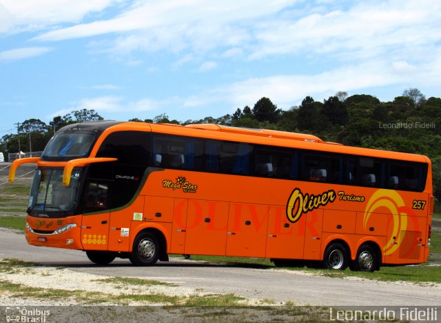 Oliver Turismo 257 na cidade de São Paulo, São Paulo, Brasil, por Leonardo Fidelli. Número da foto: #4666535.