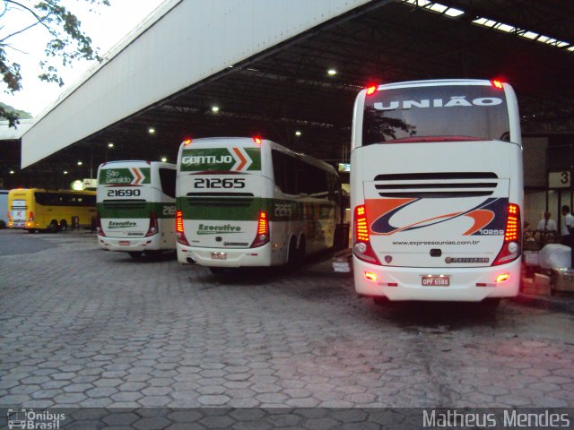 Expresso União 10259 na cidade de Vitória, Espírito Santo, Brasil, por Matheus Mendes. Número da foto: #3984511.