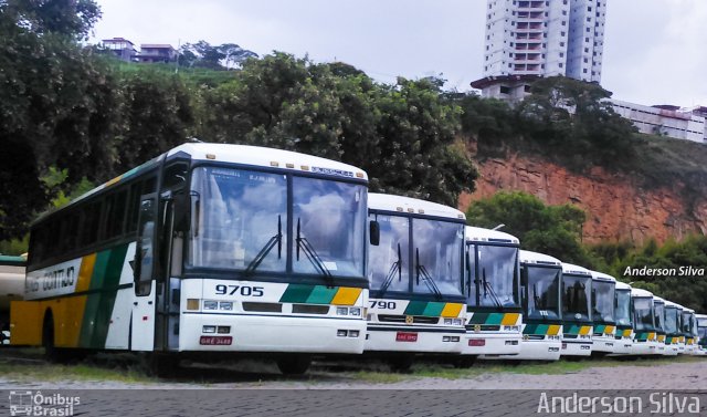 Empresa Gontijo de Transportes 9705 na cidade de Belo Horizonte, Minas Gerais, Brasil, por Anderson Silva. ID da foto: 3984204.