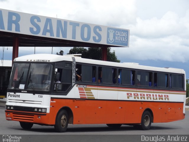 Viação Paraúna 720 na cidade de Caldas Novas, Goiás, Brasil, por Douglas Andrez. Número da foto: #3987376.