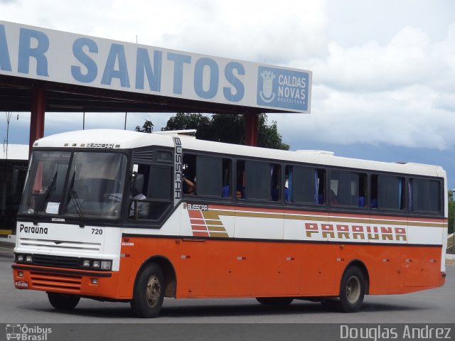 Viação Paraúna 720 na cidade de Caldas Novas, Goiás, Brasil, por Douglas Andrez. ID da foto: 3987376.