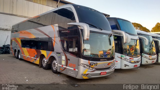 Transgiro Turismo 4210 na cidade de Porto Alegre, Rio Grande do Sul, Brasil, por Felipe  Brignol. Número da foto: #3986782.
