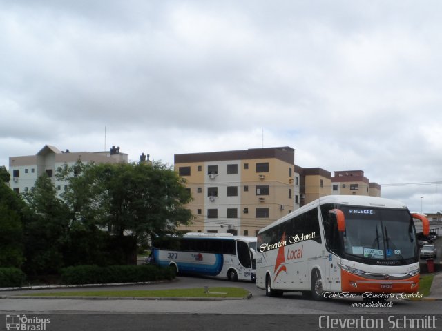 LOCAL - Locadora de Ônibus Canoas Ltda. 2265 na cidade de Santa Maria, Rio Grande do Sul, Brasil, por Cleverton Schmitt. Número da foto: #3993681.