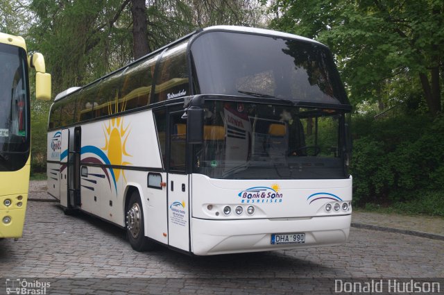 Autobus Nuoma  na cidade de Stockholm, Stockholm, Suécia, por Donald Hudson. Número da foto: #3995220.