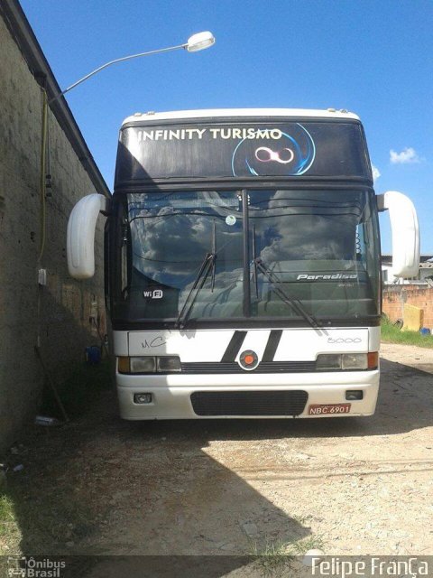 MC Tur 8000 na cidade de Rio de Janeiro, Rio de Janeiro, Brasil, por Felipe França. Número da foto: #3997340.