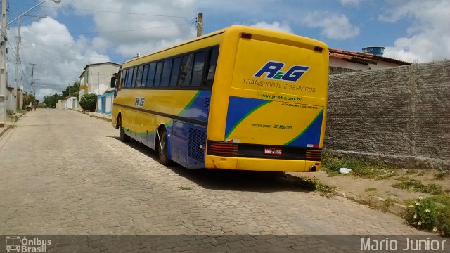 Ônibus Particulares 001 na cidade de Piritiba, Bahia, Brasil, por Mario Junior. Número da foto: #4000458.
