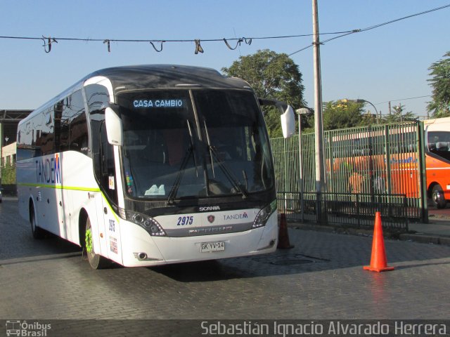Tandem 2975 na cidade de Santiago, Santiago, Metropolitana de Santiago, Chile, por Sebastián Ignacio Alvarado Herrera. Número da foto: #4002938.