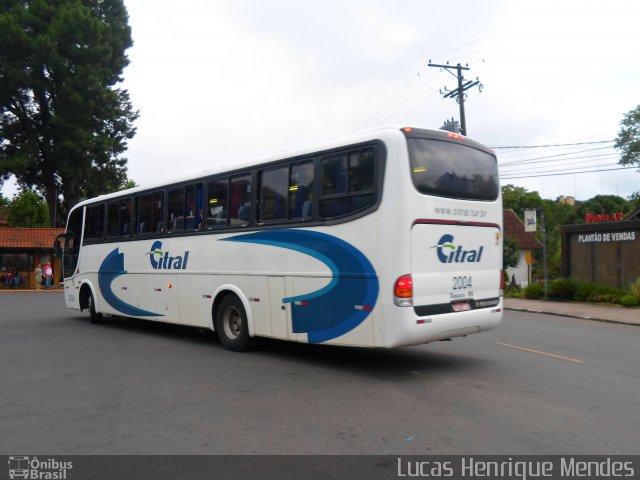 Citral Transporte e Turismo 2004 na cidade de Gramado, Rio Grande do Sul, Brasil, por Lucas Henrique Mendes. Número da foto: #4004589.
