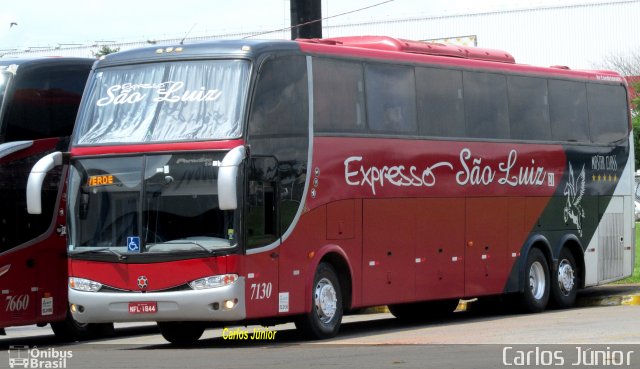 Expresso São Luiz 7130 na cidade de Goiânia, Goiás, Brasil, por Carlos Júnior. Número da foto: #4006985.
