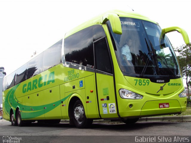 Viação Garcia 7859 na cidade de Curitiba, Paraná, Brasil, por Gabriel Silva. ID da foto: 4010422.