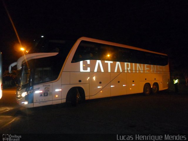 Auto Viação Catarinense 3383 na cidade de Passo Fundo, Rio Grande do Sul, Brasil, por Lucas Henrique Mendes. Número da foto: #4014233.