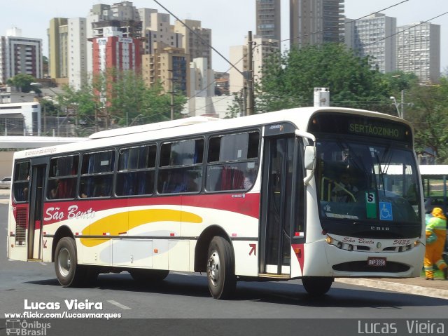 Viação São Bento Ribeirão Preto 5435 na cidade de Ribeirão Preto, São Paulo, Brasil, por Lucas Vieira. Número da foto: #4014167.
