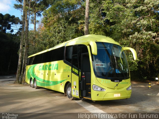 Viação Garcia 7749 na cidade de Campos do Jordão, São Paulo, Brasil, por Helgrim Ferreira. Número da foto: #4017921.