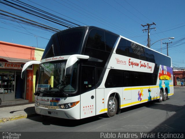 Expreso Santa Cruz 102 na cidade de Santa Cruz, Colchagua, Libertador General Bernardo O'Higgins, Chile, por Pablo Andres Yavar Espinoza. Número da foto: #4021460.