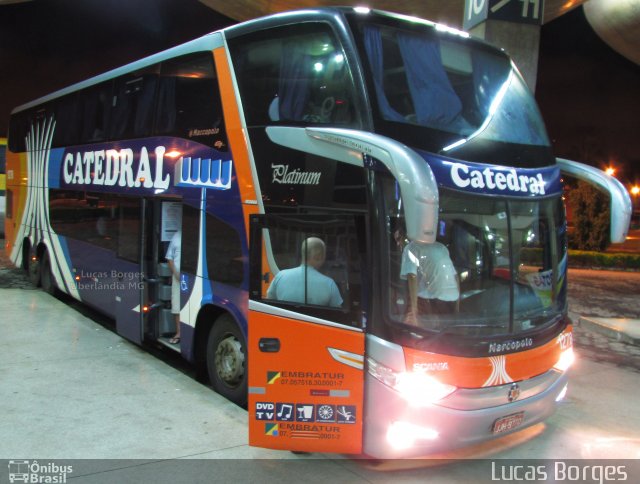 Catedral Turismo 1278 na cidade de Uberlândia, Minas Gerais, Brasil, por Lucas Borges . Número da foto: #4020045.