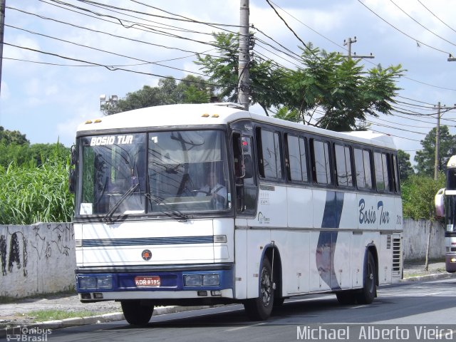 Bósio Tur 800 na cidade de São Paulo, São Paulo, Brasil, por Michael  Alberto Vieira. Número da foto: #4022109.